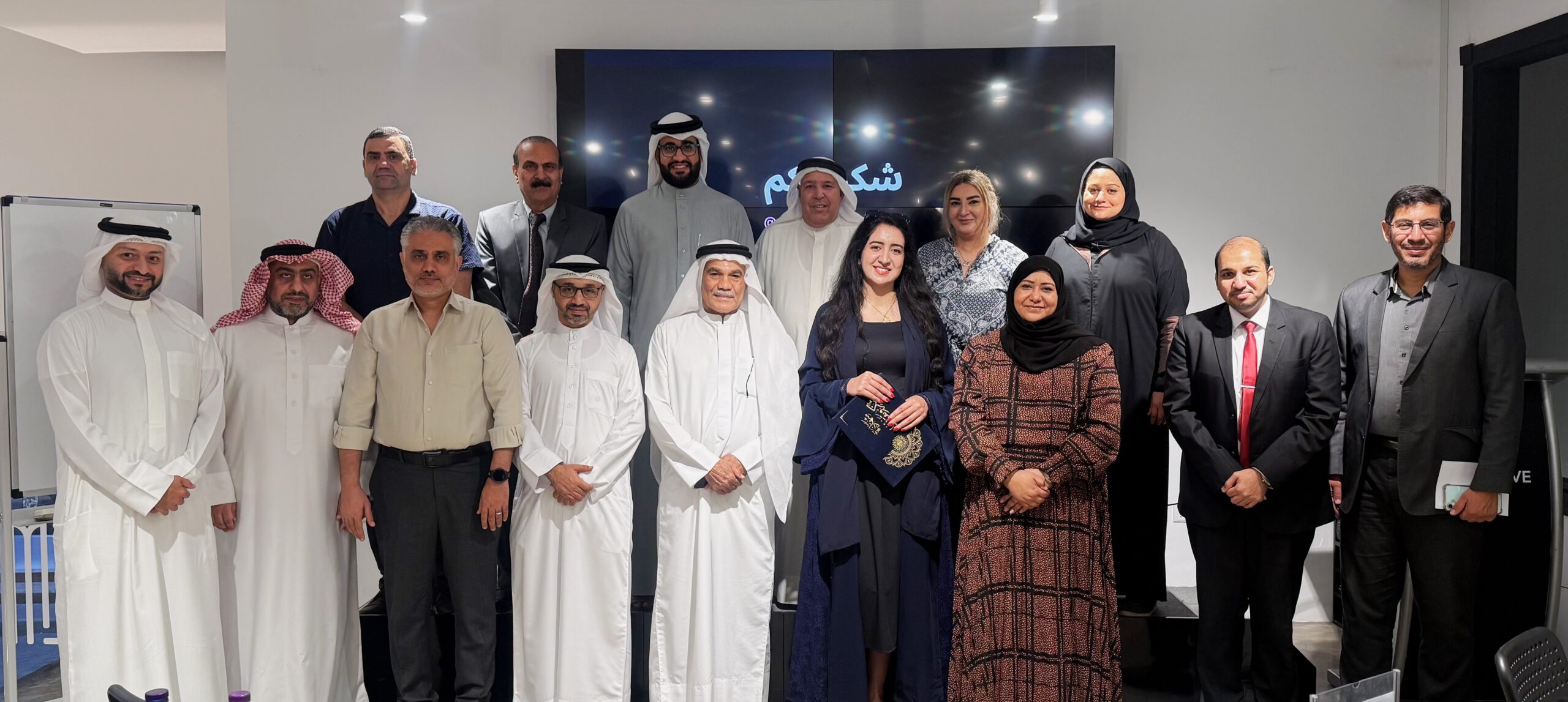 IMG 1144 1 scaled - The Bahraini Dialogue Society organizes a workshop titled "How to Plan for Your Success?" led by coach Najla Al-Fadhil. 1