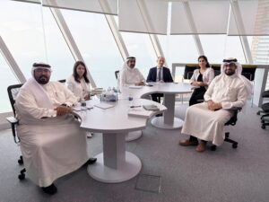 البحرينية للحوار تبحث سبل التعاون المشترك مع معهد الإدارة العامة