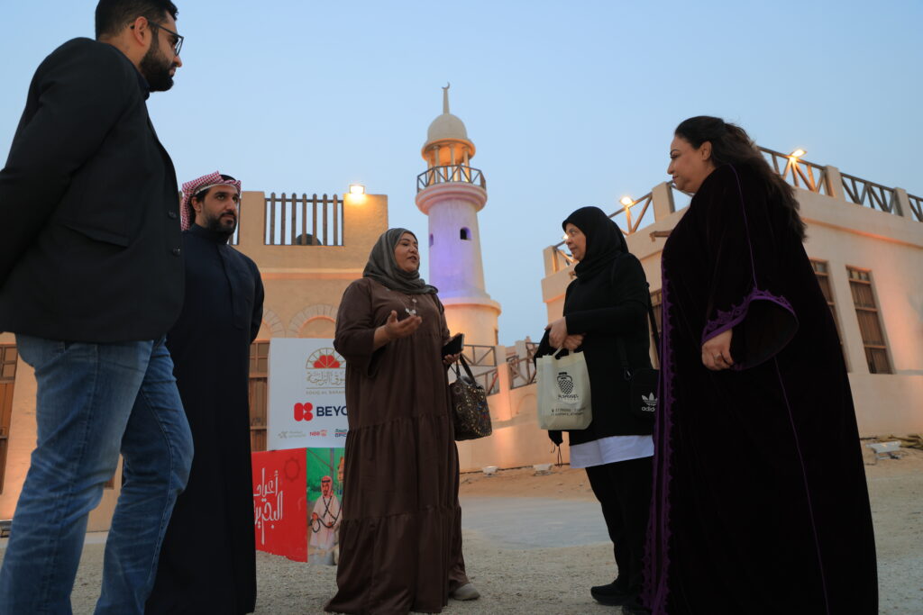 البحرينية للحوار تنظم جولة للأعضاء في "القرية التراثية" 4 SMM 0002 1 - البحرينية للحوار تنظم جولة للأعضاء في "القرية التراثية" 3