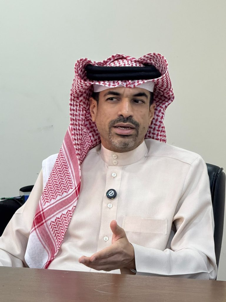 4 - الدكتور الشيخ صقر بن سلمان آل خليفة ضيف برنامج "ملهمون" لدعم المتعافين من الإدمان 5