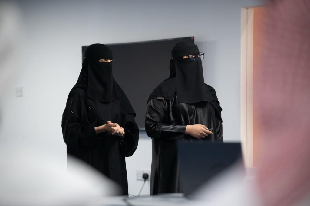 WhatsApp Image 2026 08 19 at 11.53.18 PM - البحرينية للحوار تختتم «سفراء الحوار 2» في مدينة الشباب 2030 بعرض مشروعات للحوار المجتمعي 25
